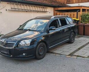 Toyota Toyota Avensis Combi 1.8-l-VVT-i - Gebrauchtwagen