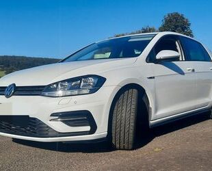 VW Volkswagen Golf 1.5 TSI R-LINE 110 KW 18 ALU, KAME Gebrauchtwagen