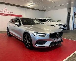 Volvo Volvo V60 Kombi Core+360 Kamera+AHK+1.Hand Gebrauchtwagen