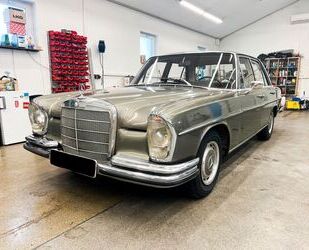 Mercedes-Benz Mercedes-Benz 250SE Saloon Gebrauchtwagen