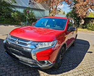 Mitsubishi Mitsubishi Outlander Plus 4WD*7SITZE*NAVI+KAMERA*A Gebrauchtwagen