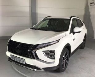 Mitsubishi Mitsubishi Eclipse Cross PLUS 4x4 Navi 5 Jahre Gar Gebrauchtwagen