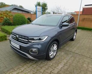 VW Volkswagen T-Cross Style DSG +ACC+AHK+IQ.Drive+Kam Gebrauchtwagen