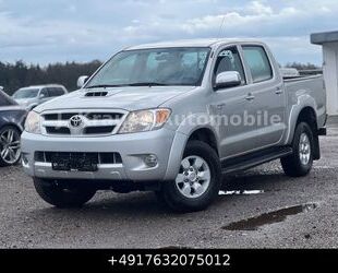 Toyota Toyota Hilux Double-Cab 2.5D-4D 4x4 Klima SR5 1.Ha Gebrauchtwagen