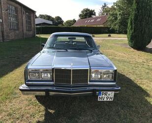 Chrysler Chrysler New Yorker FIFTH AVENUE Oldtimer Voll Oldtimer