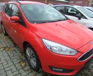 Ford Ford Focus Turnier 1.5 TDCI Trend Xenon PDC AHK Gebrauchtwagen