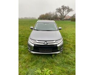 Mitsubishi Mitsubishi Outlander 2.2 DI-D Edition 100+ 4WD Aut Gebrauchtwagen