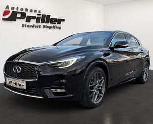 INFINITI Infiniti Q30 2.2d Premium Tech DCT/AHK/Leder/Navi/ Gebrauchtwagen