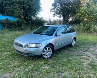 Volvo Volvo V50 T5 AWD Momentum Gebrauchtwagen