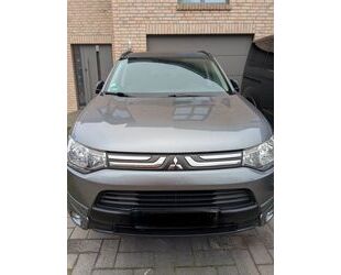 Mitsubishi Mitsubishi Outlander 2.2 DI-D Invite ClearTec 2WD Gebrauchtwagen