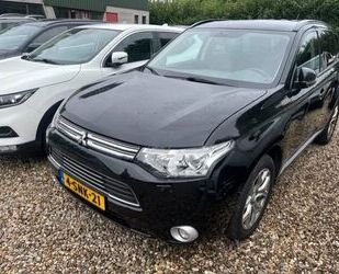 Mitsubishi Mitsubishi Outlander PHEV Intense+ Gebrauchtwagen