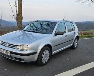 VW Volkswagen Golf 1.6 Basis Gebrauchtwagen