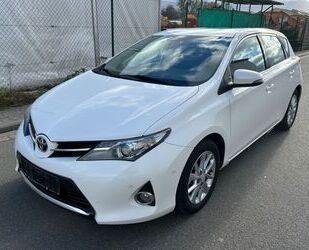 Toyota Toyota Auris Limousine Klimaautomatik Rückfahrkame Gebrauchtwagen