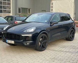 Porsche Porsche Cayenne S Diesel / Bose / 22