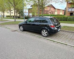 Opel Opel Astra 1.6 / 115PS / 2008BJ Gebrauchtwagen