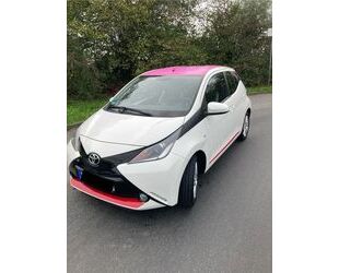 Toyota Toyota Aygo (X) 1,0-l-VVT-i x-play x-play Gebrauchtwagen