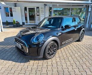 Mini MINI Mini 3-trg. Cooper Classic Trim NAVI LED DAB Gebrauchtwagen