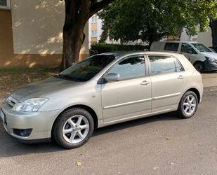 Toyota Toyota Corolla1.6.EinparkhilfeHinten.NeuTÜV.AutoKl Gebrauchtwagen