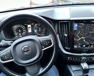 Volvo Volvo XC60 D4 Momentum Geartronic Kamera- BLIS- As Gebrauchtwagen