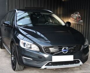 Volvo Volvo V60 Cross Country D4 AWD, Automatik, Navi Gebrauchtwagen