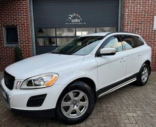 Volvo Volvo XC60 2.0T AUTOM,LEDER,NAVI,SPORT,MOMENTUM Gebrauchtwagen