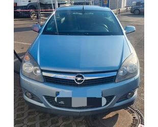 Opel Opel Astra Edition 1.9 CDTI 110kW Edition Gebrauchtwagen