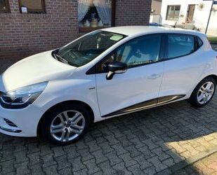 Renault Renault Clio 1.2 16V 75 Limited 2018 Limited 2018 Gebrauchtwagen