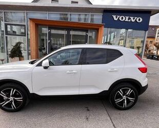 Volvo Volvo XC40 B3 Benzin Core/6 Pakete/AHK/+ Gebrauchtwagen