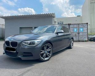 BMW BMW 135i Coupé Lim. Ed. Lifestyle M Sportp. Limi.. Gebrauchtwagen