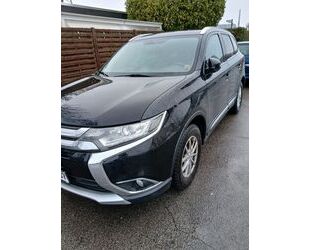 Mitsubishi Mitsubishi Outlander 2.0 MIVEC ClearTec SUV-Star 2 Gebrauchtwagen