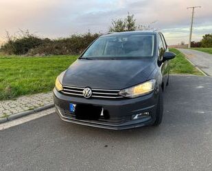 VW Volkswagen Touran 1.6 TDI SCR Trendline BMT Trendl Gebrauchtwagen