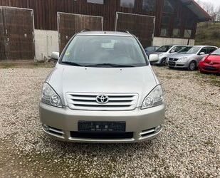 Toyota Toyota Avensis Verso 2.0 D *TÜV neu* 6 Sitzer * Gebrauchtwagen