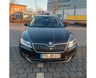 Skoda Skoda Superb 2.0 TDI SCR 140kW DSG Style Combi Sty Gebrauchtwagen