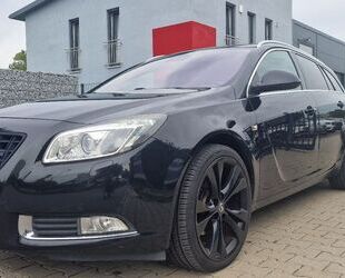 Opel Opel Insignia A Sports Tourer Sport 4x4*LEDER*SCHE Gebrauchtwagen