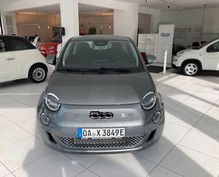 Fiat Fiat 500e 3+1: PDC, Rückfahrkamera, Navi, Carplay Gebrauchtwagen