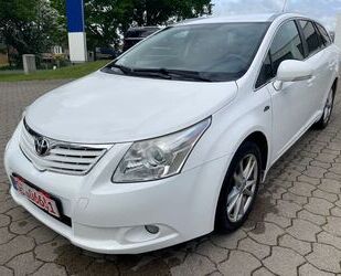 Toyota Toyota Avensis Kombi 2.2 D-4D Edition*Automat*FEST Gebrauchtwagen