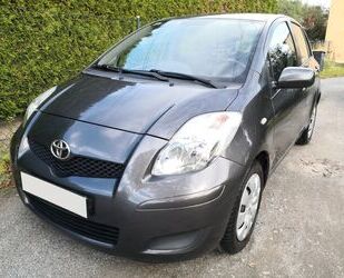 Toyota Toyota Yaris 1.3 Sol*2Hand*Klima*Stop&Go*5-trg*6-G Gebrauchtwagen