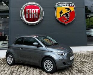 Fiat Fiat 500e +KLIMA+NAVI+KAMERA+EINPARKHILFE+ Gebrauchtwagen