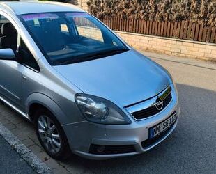 Opel Opel Zafira 1.9 CDTI Sport 110kW Sport Gebrauchtwagen