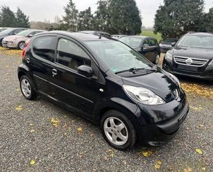 Peugeot Peugeot 107 Petit Filou 70 TÜV NEU *Garantie * Gebrauchtwagen