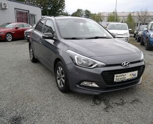 Hyundai Hyundai i20 Passion 5 Turen*Klima*SHZ*Elek-Fent*1H Gebrauchtwagen