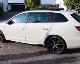 Seat Seat Leon 2.0 TSI ST CUPRA 300 Ed. Carbon DSG 4Dr. Gebrauchtwagen