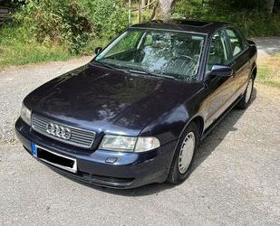 Audi Audi A4 B5 2.6 Automatik / Leder / Klima / Schiebe Gebrauchtwagen