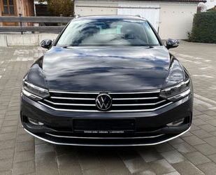 VW Volkswagen Passat Variant Elegance*DSG*PANO*AHK*Ma Gebrauchtwagen