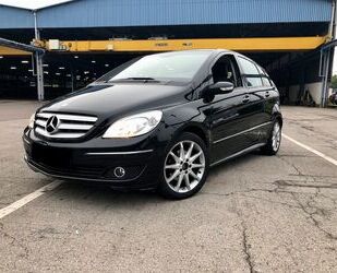 Mercedes-Benz Mercedes-Benz B 180 CDI - 1. Vorbesitzer / Scheckh Gebrauchtwagen