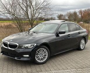 BMW BMW 320d Sport Line*ACC*LEDER*KAMERA*AMBIENTE*GEPF Gebrauchtwagen