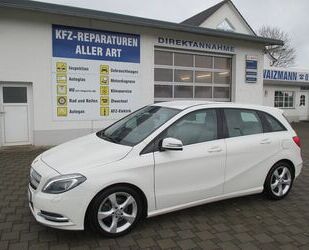 Mercedes-Benz Mercedes-Benz B 180 Autom., Sportpaket, Navi Gebrauchtwagen