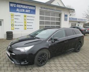 Toyota Toyota Avensis 1.8 Touring Sports Autom. Team D, N Gebrauchtwagen