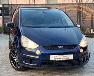 Ford Ford S-MAX Titanium Auspuff Raucht wenn Motor warm Gebrauchtwagen