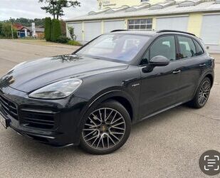 Porsche Porsche Cayenne E-Hybrid Platinum Edition 21 Zoll Gebrauchtwagen